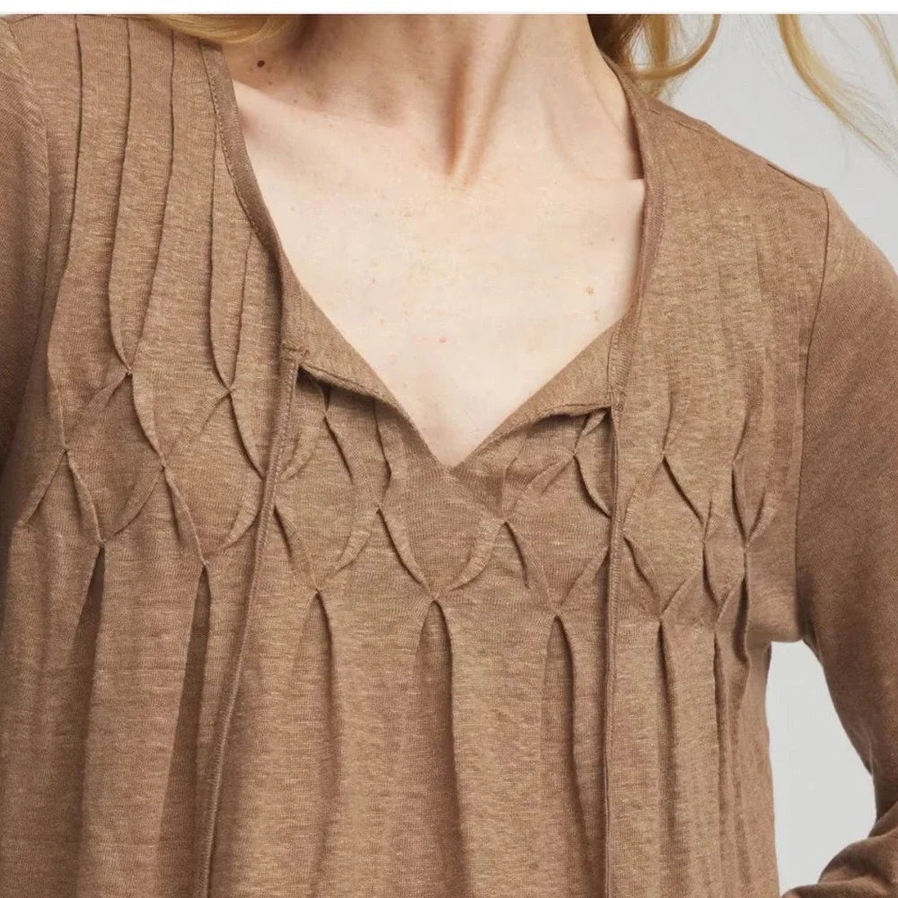 Chico's NWT pintucked Linen Notched-Neck blouse sz l - Picture 2 of 7